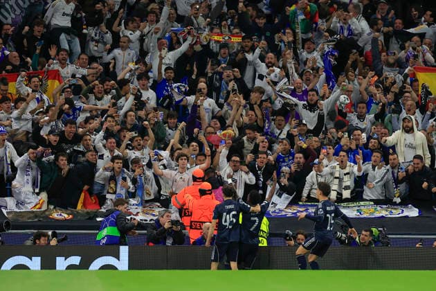 Manchester City v Real Madrid, Champions League Vinicius Junior (7) of Real Madrid celebrates scoring to make it 0-1 during the Champions League match between Manchester City and Real Madrid at the Etihad Stadium, Manchester, UK on 17 March 2026. Manchester Etihad Stadium Manchester UK Editorial use only , Copyright: xConorxMolloyx PSI-23911-0035