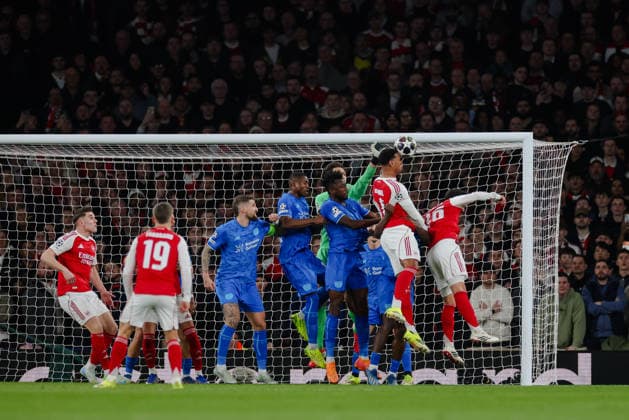 Champions League 2025 26 Last 16 Arsenal v Bayer Leverkusen Emirates Stadium 17.03.2026 Gabriel of Arsenal header Champions League 2025 26 Last 16 Arsenal v Bayer Leverkusen Emirates Stadium 17.03.2026 Photograph By Marc Aspland The Times  Copyright: xMarcxAsplandx NINTCHDBPICT001067502286