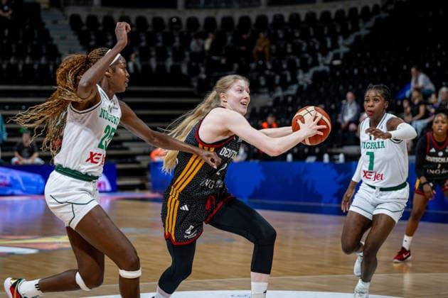 Basketball Villeurbanne 17.03.2026 Wommen™s Basketball World Cup 2026 Qualifying Tournament Nigeria (NIG) - Deutschland (GER) Frida Bühner (Deutschland, No.20) Victoria Macaulay (Nigeria, No.25)