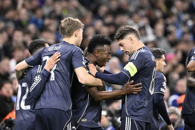 Champions League 2026 ; Manchester City v Real Madrid; Vinicius Jr and Valverde of Real Madrid celebrates the first goal with a penalty-kick Manchester City v Real Madrid. Champions League round of 16 match , between Manchester City and Real Madrid played at the Etihad Stadium, Manchester on March 17, 2026 in Manchester; Manchester City of Manchester Stadium Sevilla Spain Futbol *** Champions League 2026 Manchester City v Real Madrid Vinicius Jr and Valverde of Real Madrid celebrates the first goal with a penalty kick Manchester City v Real Madrid Champions League round of 16 match , between Manchester City and Real Madrid played at the Etihad Stadium, Manchester on March 17, 2026 in Manchester Manchester City of Manchester Stadium Sevilla Spain Futbol Copyright: xCallisx xAgenciaxLOFx
