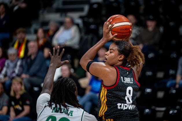 Basketball Villeurbanne 17.03.2026 Wommen™s Basketball World Cup 2026 Qualifying Tournament Nigeria (NIG) - Deutschland (GER) Nyara Sabally (Deutschland, No.08) Murjanatu Musa (Nigeria, No.20)