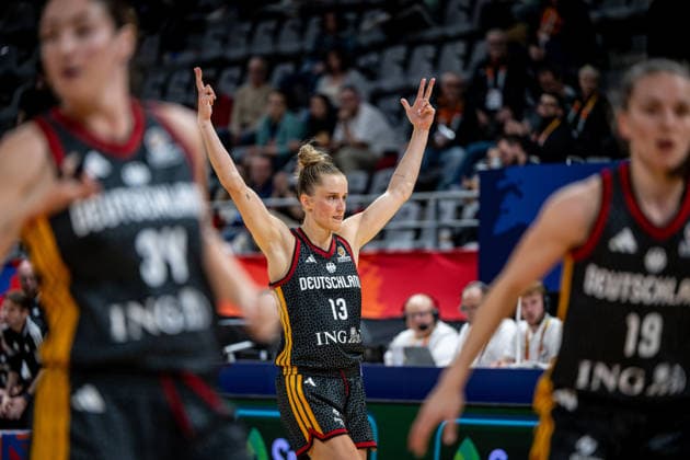 Basketball Villeurbanne 17.03.2026 Wommen™s Basketball World Cup 2026 Qualifying Tournament Nigeria (NIG) - Deutschland (GER) Leonie Fiebich (Deutschland, No.13) Jubel