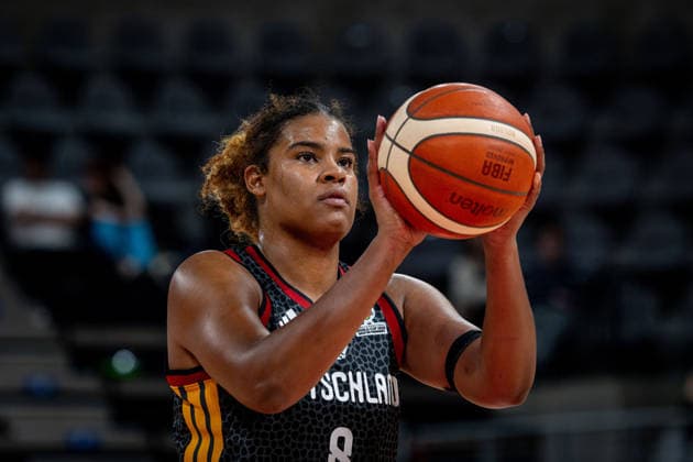 Basketball Villeurbanne 17.03.2026 Wommen™s Basketball World Cup 2026 Qualifying Tournament Nigeria (NIG) - Deutschland (GER) Nyara Sabally (Deutschland, No.08)