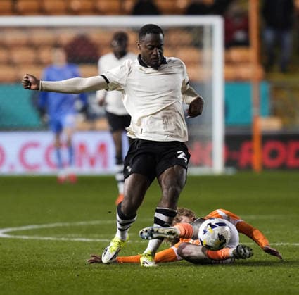 Blackpool v Port Vale Sky Bet League 1 Martin Sherif of Port Vale (left) battles for the ball with Hayden Coulson of Blackpool (on floor) during the Sky Bet League 1 match at Bloomfield Road, Blackpool 17 03 2026 UK Newspapers OUT Copyright: xMikexMartinx FIL-23146-0034