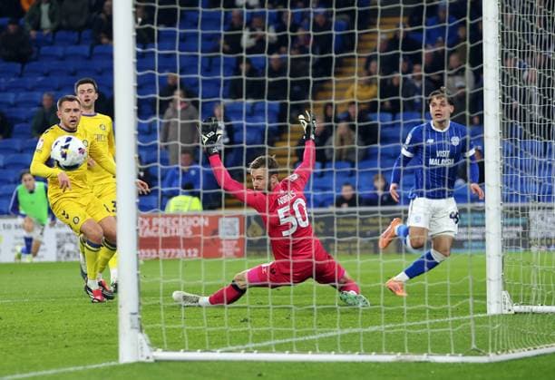 Cian Ashford of Cardiff City shoots wide Cardiff City v Wycombe Wanderers, Sky Bet League One, Football, Cardiff City Stadium, Cardiff, Wales, UK - 17 Mar 2026Cardiff Cardiff City Stadium United Kingdom EDITORIAL USE ONLY No use with unauthorised audio, video, data, fixture lists, club league logos or live services. Online in-match use limited to 120 images, no video emulation. No use in betting, games or single club league player publications. Copyright: xKieranxMcManus Shutterstockx 16776352ad