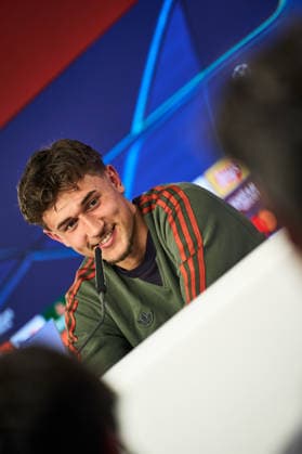 Pressekonferenz FC Bayern München Fußball UEFA Champions League Pressekonferenz FC Bayern München am 17.03.2026 auf dem Trainingsgelände an der Säbener Straße in München Tom Bischof ( München ) Foto: Photo by FC Bayern München via REVIERFOTO München Trainingsgelände an der Säbene Bayern Deutschland