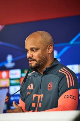 Pressekonferenz FC Bayern München Fußball UEFA Champions League Pressekonferenz FC Bayern München am 17.03.2026 auf dem Trainingsgelände an der Säbener Straße in München Vincent Kompany ( Trainer Cheftrainer München ) Foto: Photo by FC Bayern München via REVIERFOTO München Trainingsgelände an der Säbene Bayern Deutschland