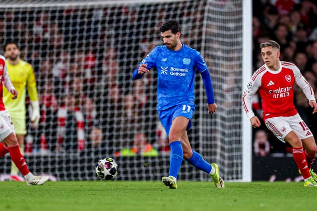 LONDON, ENGLAND - MARCH 17: Martin Terrier of Bayer 04 Leverkusen passes the ball during the UEFA Champions League 2025 26 Round of 16 Second Leg match between Arsenal FC and Bayer 04 Leverkusen at Arsenal Stadium on March 17, 2026 in London, England.  Copyright: xRenexNijhuis MBxMediax
