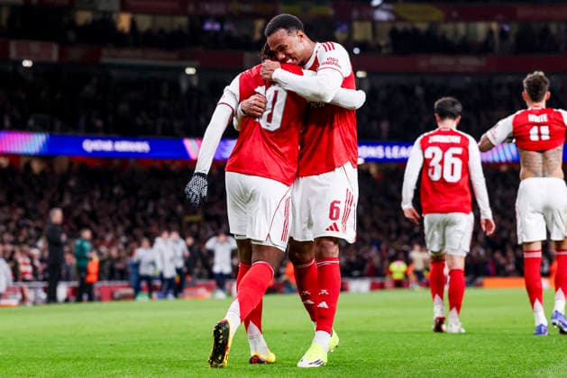 LONDON, ENGLAND - MARCH 17: Eberechi Eze of Arsenal celebrate their team s first goal with Gabriel of Arsenal during the UEFA Champions League 2025 26 Round of 16 Second Leg match between Arsenal FC and Bayer 04 Leverkusen at Arsenal Stadium on March 17, 2026 in London, England.  Copyright: xRenexNijhuis MBxMediax