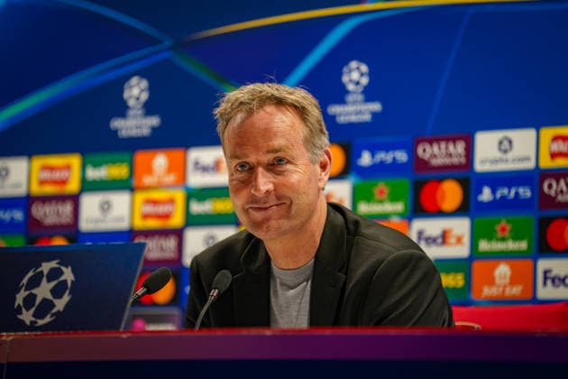 England: Fussball UEFA Champions League 2025 - 2026, Achtelfinale (Rückspiel) FC Arsenal London vs Bayer 04 Leverkusen - Emirates Stadium (London): Kasper Hjulmand (Trainer, Bayer 04 Leverkusen) Pressekonferenz, Medien Copyright: xJOERANxSTEINSIEKx