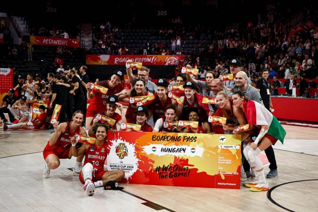 Turkiye vs Hungary Women s Basketball World Cup 2026 Qualifying Tournaments Hungary national team, Nationalteam players celebrate the qualification to the 2026 Basketball World Cup after the Women s Basketball World Cup 2026 Qualifying Tournaments Group Phase - Group A between Turkiye National Team and Hungary National Team at Turkcell Basketball Development Center on March 17, 2026 in Istanbul, Turkey. Istanbul Istanbul Turkey Copyright: xBurakxBasturkx