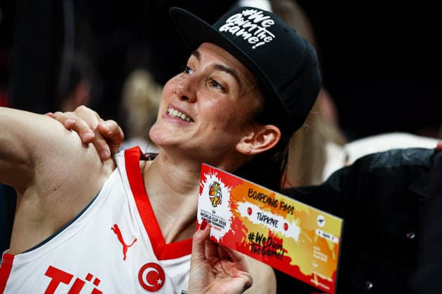 Turkiye vs Hungary Women s Basketball World Cup 2026 Qualifying Tournaments Olcay Cakir of Turkiye national team, Nationalteam celebrates the qualification to the 2026 Basketball World Cup after the Women s Basketball World Cup 2026 Qualifying Tournaments Group Phase - Group A between Turkiye National Team and Hungary National Team at Turkcell Basketball Development Center on March 17, 2026 in Istanbul, Turkey. Istanbul Istanbul Turkey Copyright: xBurakxBasturkx