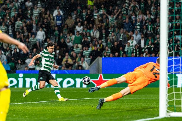 Uefa Champions League 2025-26 Sporting CP - FK Bodø Glimt Pedro Gonçalves of Sporting shoots to goal during the UEFA Champions League 2025-26 League Round of 16, 2nd Leg match between Sporting CP and FK Bodø Glimt on Tuesday 17 March 2026 in Lisbon, Portugal Copyright: HMBxMedia CarlosxSilva