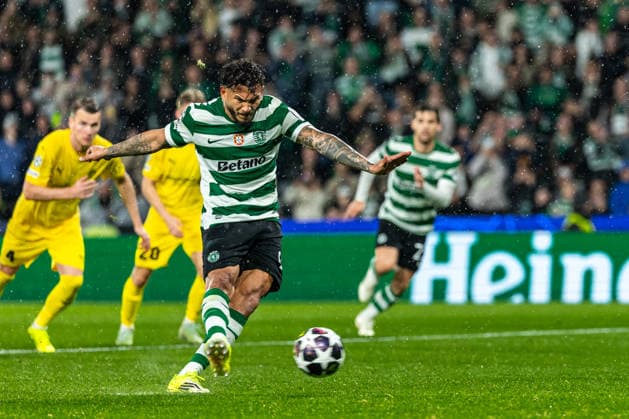 Uefa Champions League 2025-26 Sporting CP - FK Bodø Glimt Luis Suárez of Sporting shoots to goal during the UEFA Champions League 2025-26 League Round of 16, 2nd Leg match between Sporting CP and FK Bodø Glimt on Tuesday 17 March 2026 in Lisbon, Portugal Copyright: HMBxMedia CarlosxSilva