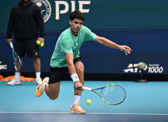 MIAMI GARDENS FL - MARCH 17: Carlos Alcaraz is seen on the practice court at The Miami Open held at Hard Rock Stadium on March 17, 2026 in Miami Gardens, Florida Copyright: xmpi04 MediaPunchx