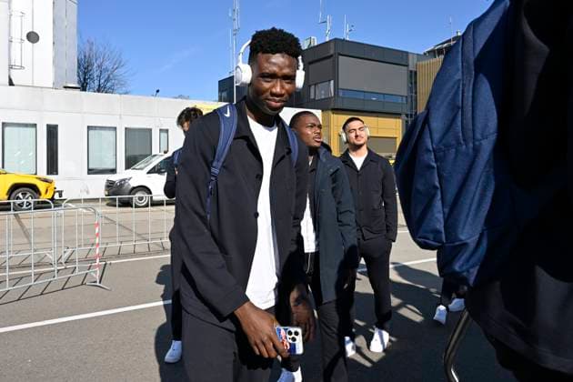 Freiburg v KRC Genk - UEFA Europa League Media Activities 18 03 2026 MAASTRICHT, BELGIUM - MARCH 18 : Bangoura Sory Ibrahima midfielder of KRC Genk pictured at the Maastricht Aachen airport before departure for the UEFA Europa League 2025 26 round of 16 match second leg between Freiburg and KRC Genk on March 18, 2026 in Maastricht, Belgium, 18 03 2026 Maastricht Belgium  Copyright: xDhax