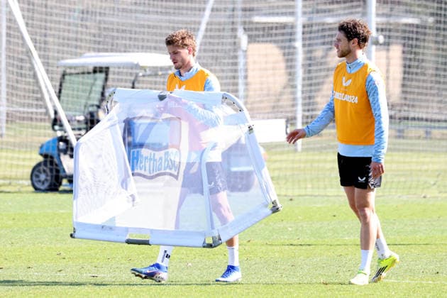 DEU, DFL, 2. FBL Hertha BSC, Training, 18.03.2026, Sportforum, Berlin, DEU, DFL, 2. FBL Hertha BSC, Training, im Bild Marton Dardai (Hertha BSC Berlin 31), Linus Gechter (Hertha BSC Berlin 44) DFL - regulations prohibit any use of Photographs as image sequences and or quasi-video