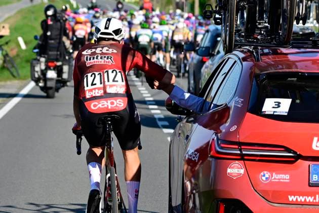 Danilith Nokere Koerse 2026 Cycling Race NOKERE, BELGIUM - MARCH 18 : De Schuyteneer Steffen (BEL) of Lotto - Intermarche at the team car during the 79th edition of Danilith Nokere Koerse an UCI ProSeries 1.Pro one day cycling road race for Men Elite of km with start in Deinze and finish in Nokere on March 18, 2026 in Nokere, Belgium, 18 03 2026 ( Motordriver Danilith Nokere Koerse Cycling Race - Nokere Belgium  Copyright: xJanxDexMeuleneirx