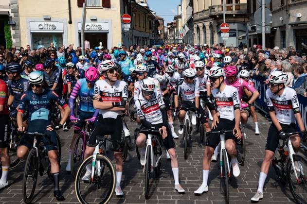 Cyclists at the start of Milano-Torino 2026 in Rho, Italy, on march 18, 2026  Copyright: xSilviaxColombo IPAxSportx xipa-agency.netx xx IPA_73082894 IPA_Agency_IPA73082894