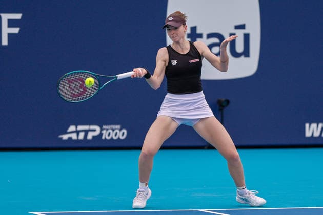 MIAMI GARDENS, FL - MARCH 17: Simona Waltert (SUI) shakes hands at the end of a Women™s Singles qualifying 2nd round match with Ajla Tomljanovic (AUS) at the Miami Open on March 17, 2026, at Hard Rock Stadium in Miami Gardens, Florida,(Photo by Chris Arjoon Icon Sportswire) TENNIS: MAR 17 Miami Open EDITORIAL USE ONLY Icon2603170010047