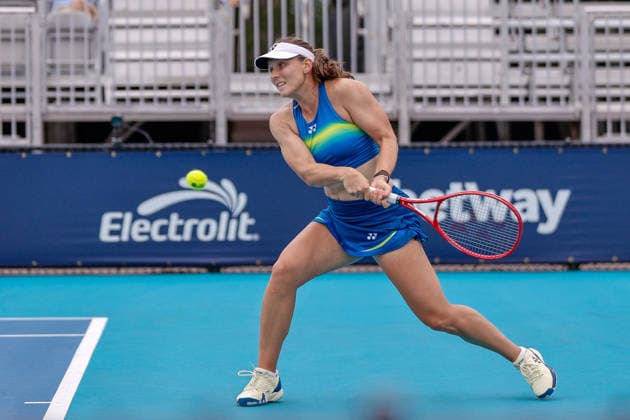 MIAMI GARDENS, FL - MARCH 17: Varvara Gracheva (FRA) in action during a Women™s Singles qualifying 2nd round match against Magda Linette (POL) at the Miami Open on March 17, 2026, at Hard Rock Stadium in Miami Gardens, Florida,(Photo by Chris Arjoon Icon Sportswire) TENNIS: MAR 17 Miami Open EDITORIAL USE ONLY Icon2603170010027