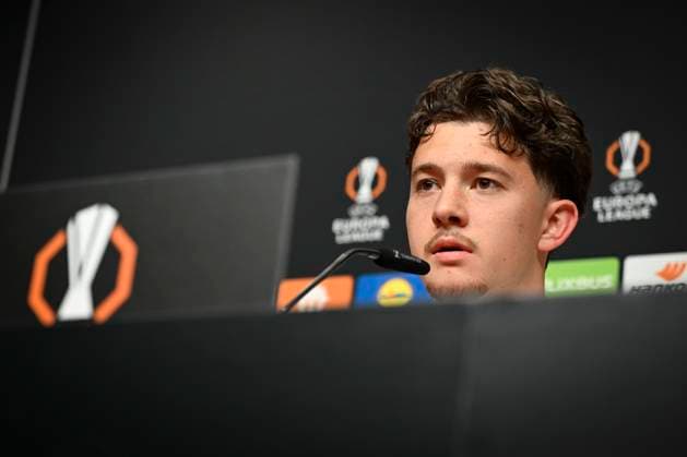 Freiburg v KRC Genk - UEFA Europa League Media Activities 18 03 2026 FREIBURG, GERMANY - MARCH 18 : Karetsas Konstantinos midfielder of KRC Genk talking to the press during a press conference, PK, Pressekonferenz ahead of the UEFA Europa League 2025 26 round of 16 match second leg between Freiburg and KRC Genk on March 18, 2026 in Freiburg, Germany, 18 03 2026 Freiburg Germany  Copyright: xDhax