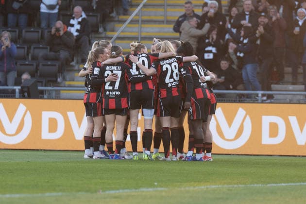 18.03.2026, xhfmx, Fussball Google Pixel Frauen-Bundesliga, Eintracht Frankfurt - TSG Hoffenheim Eintracht Frankfurt bejubelt das frühe 1:0 gegen Hoffenheim durch Rebecka Blomqvist (Eintracht Frankfurt Frauen) (DFL DFB REGULATIONS PROHIBIT ANY USE OF PHOTOGRAPHS as IMAGE SEQUENCES and or QUASI-VIDEO) Frankfurt am Main