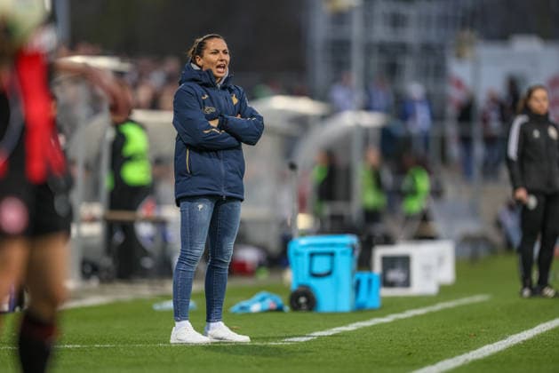 GER, Frankfurt, Eintracht Frankfurt vs TSG Hoffenheim, Google Pixel Bundesliga, Fussball, DFB, Spielzeit 2025 2026, Stadion am Brentanobad, 15. Spieltag im Bild: Eva-Maria Virsinger (Chef Trainerin TSG Hoffenheim) DFB DFL REGULATIONS PROHIBIT ANY USE OF PHOTOGRAPHS AS IMAGE SEQUENCES AND OR QUASI-VIDEO, 18.03.2026 Copyright: HMBxMedia HendrikxHamelau