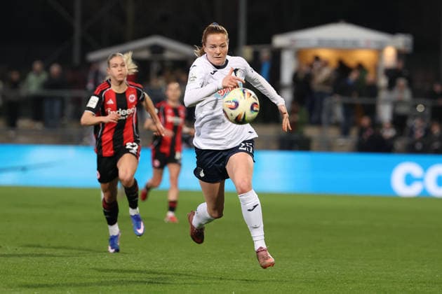 FBL - Frauen-Bundesliga Eintracht Frankfurt and TSG Hoffenheim Nikee van Dijk (TSG Hoffenheim) in action, with the ball during the Google Pixel Frauen Bundesliga match between Eintracht Frankfurt and TSG Hoffenheim on March 18, 2026, at Stadion am Brentanobad in Frankfurt am Main, Germany Copyright: JoaquimxFerreira
