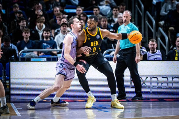 Basketball Berlin 18.03.2026 FIBA Champions League Round Of 16 Alba Berlin - AEK Athen RaiQuan Gray (AEK Athen, No.00) Justin Bean (Alba Berlin, No.34)