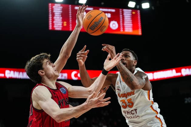 Galatasaray MCT Technic v Rytas Vilnius - Basketball Champions League ISTANBUL, TURKIYE - MARCH 18: Frederick Gillespie (R) of Galatasaray MCT Technic in action against Ignas Sargiunas (L) of Rytas Vilnius during the Basketball Champions League Round of 16 in the sixth and final week of Group I match between Galatasaray MCT Technic and Rytas Vilnius at the Turkcell Basketball Development Center in Istanbul, Turkiye, on March 18, 2026. Hakan Akgun Anadolu Istanbul Turkey. Editorial use only. Please get in touch for any other usage.  Copyright: x2026xAnadoluxHakanxAkgunx