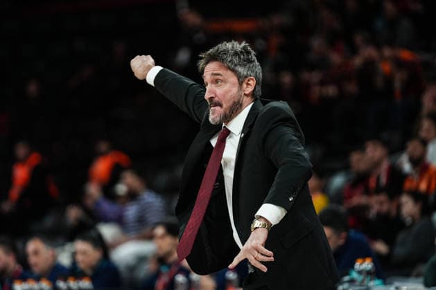 Galatasaray MCT Technic v Rytas Vilnius - Basketball Champions League ISTANBUL, TURKIYE - MARCH 18: Head coach of Galatasaray MCT Technic, Gianmarco Pozzecco, gestures during the Basketball Champions League Round of 16 in the sixth and final week of Group I match between Galatasaray MCT Technic and Rytas Vilnius at the Turkcell Basketball Development Center in Istanbul, Turkiye, on March 18, 2026. Hakan Akgun Anadolu Istanbul Turkey. Editorial use only. Please get in touch for any other usage.  Copyright: x2026xAnadoluxHakanxAkgunx