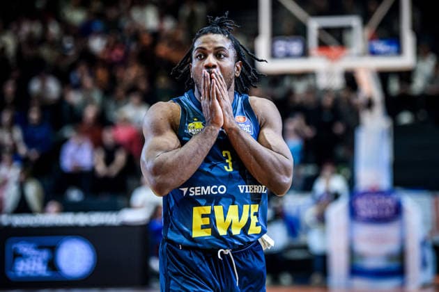 easycredit BBL Basketball Bundesliga 2025 2026 21. Spieltag Nachholspiel 18.03.2026 Science City Jena vs EWE Baskets Oldenburg Christopher Clemons (Oldenburg) mit erschrockenem Gesicht, Hände vor dem Mund, Portrait Sparkassen Arena