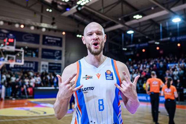 easycredit BBL Basketball Bundesliga 2025 2026 21. Spieltag Nachholspiel 18.03.2026 Science City Jena vs EWE Baskets Oldenburg Robin Christen (Jena), Freude nach dem Sieg, Portrait Sparkassen Arena