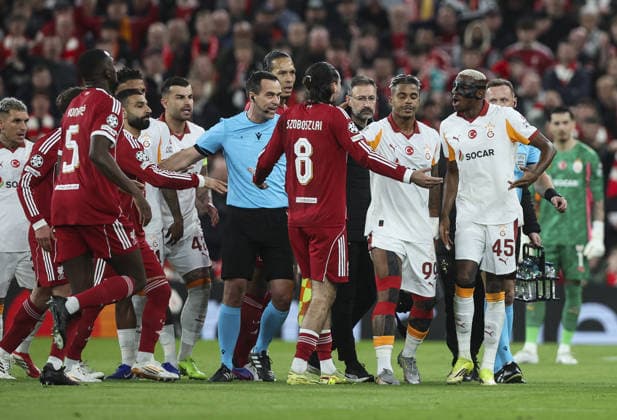 Liverpool v Galatsaray, UEFA Champions League, Round of 16, 2nd leg 18.03.26 Liverpool v Galatsaray, UEFA Champions League, Round of 16, 2nd leg Bradley Ormesher The Times Victor Osimhen of Galatasaray clashes with Dominik Szoboszlai of Liverpool after injury  Copyright: xBradleyxOrmesherx NINTCHDBPICT001067730593