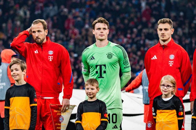 18.03.2026, FC Bayern München vs. Atalanta Bergamo, UEFA Champions League, Achtelfinale-Rückspiel Jonas Urbig (FC Bayern Muenchen, 40) Harry Kane (FC Bayern Muenchen, 9) Josip Stanisic (FC Bayern Muenchen, 44) Jonathan Tah (FC Bayern Muenchen, 4) Regulations prohibit any use of photographs as image sequences and or quasi video Copyright: xBahhoxKarax