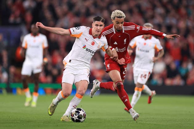 Football - UEFA Champions League - Round of 16 (2nd Leg) - Liverpool v Galatasaray 18th March 2026 - UEFA Champions League - Round of 16 (2nd Leg) - Liverpool v Galatasaray - Roland Sallai of Galatasaray and Hugo Ekitike of Liverpool - Photo: Simon Stacpoole Offside. Liverpool UK Copyright: xSimonxStacpoolexOffside