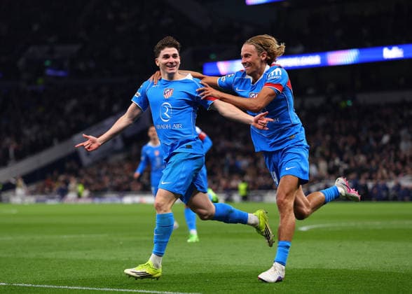 18th March 2026; Tottenham Hotspur Stadium, London, England; UEFA Champions League Football, Tottenham Hotspur versus Atletico Madrid; Julian Alvarez of Atletico Madrid celebrates with Marcos Llorente of Atletico Madrid after scoring his sides 1st goal in the 47th minute to make it 1-1  JPxFletcher