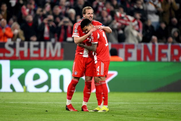 FUSSBALL CHAMPIONS LEAGUE SAISON 2025 2026 Achtelfinal Rueckspiel 18.03.2026 FC Bayern Muenchen - Atalanta Bergamo Jubel FC Bayern Muenchen nach dem Tor zum 2 - 0, v. li., Torschuetze Harry Kane mit Luis Diaz