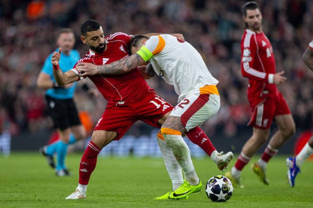 Football - UEFA Champions League - Round of 16 - 2nd Leg - Liverpool FC v Galatasaray A.Åž. LIVERPOOL, ENGLAND - Wednesday, March 18, 2026: Liverpool s Mohamed Salah challenges Galatasaray s captain Abdülkerim BardakcÄ± (R) during the UEFA Champions League Round of 16 2nd Leg match between Liverpool FC and Galatasaray A.Åž. at Anfield. (Photo by David Rawcliffe Propaganda) LIVERPOOL Anfield MERSEYSIDE ENGLAND  Copyright: xDavidxRawcliffex P2026-03-18-Liverpool_Galatasaray-105