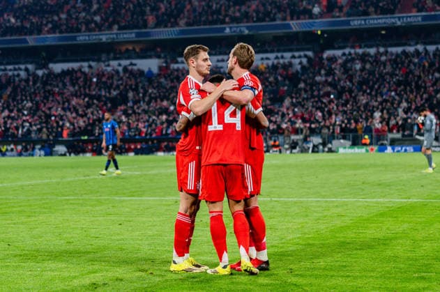 18.03.2026, FC Bayern München vs. Atalanta Bergamo, UEFA Champions League, Achtelfinale-Rückspiel Tor zum 4:0 durch Luis Diaz (FC Bayern München, 14) Josip Stanisic (FC Bayern Muenchen, 44) Harry Kane (FC Bayern Muenchen, 9) Regulations prohibit any use of photographs as image sequences and or quasi video Copyright: xBahhoxKarax