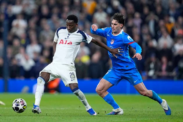 March 18, 2026, London, London, England: Pape Matar Sarr of Tottenham Hotspur and Johnny Cardoso of Atletico de Madrid in action during the UEFA Champions League 2025 26 Round of 16 Second Leg match between Tottenham Hotspur and Atletico de Madrid at Tottenham Hotspur Stadium on March 18, 2026, in London, England. Tottenham Hotspur V Atletico De Madrid - UEFA Champions League 2025 26 Round Of 16 Second Leg  - ZUMAa181 20260318_zaa_a181_203 Copyright: xDennisxAgyemanx