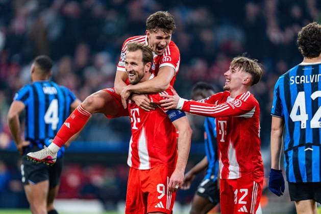 18.03.2026, FC Bayern München vs. Atalanta Bergamo, UEFA Champions League, Achtelfinale-Rückspiel Tor zum 2:0 durch Harry Kane (FC Bayern Muenchen, 9) Tom Bischof (FC Bayern Muenchen, 20) Jubel Lennart Karl (FC Bayern Muenchen, 42) Regulations prohibit any use of photographs as image sequences and or quasi video Copyright: xBahhoxKarax