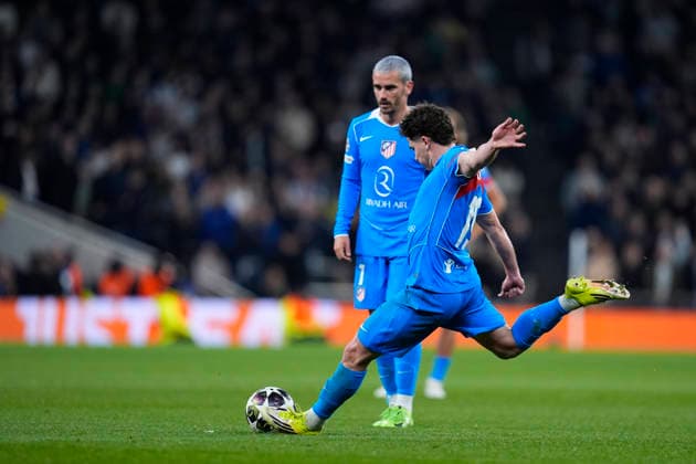 March 18, 2026, London, London, England: Julian Alvarez of Atletico de Madrid in action during the UEFA Champions League 2025 26 Round of 16 Second Leg match between Tottenham Hotspur and Atletico de Madrid at Tottenham Hotspur Stadium on March 18, 2026, in London, England. Tottenham Hotspur V Atletico De Madrid - UEFA Champions League 2025 26 Round Of 16 Second Leg  - ZUMAa181 20260318_zaa_a181_206 Copyright: xDennisxAgyemanx