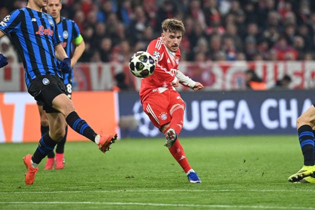 CALCIO - UEFA Champions League - FC Bayern Munchen vs Atalanta BC Lennart Karl (Fc Bayern Munchen) shooting on goal during FC Bayern Munchen vs Atalanta BC, UEFA Champions League football match in Munchen, Germany, March 18 2026 Munchen Germany  Copyright: xIPAxSport ABACAx