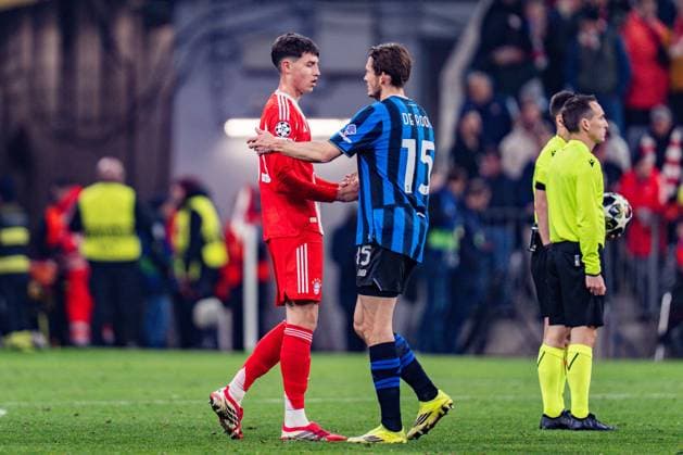 18.03.2026, FC Bayern München vs. Atalanta Bergamo, UEFA Champions League, Achtelfinale-Rückspiel Filip Pavic (FC Bayern Muenchen, 41) Marten de Roon (Atalanta Bergamo) Regulations prohibit any use of photographs as image sequences and or quasi video Copyright: xBahhoxKarax