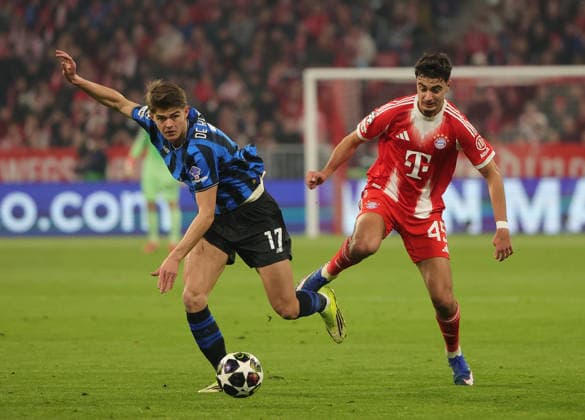 (260319) -- MUNICH, March 19, 2026 -- Bayern Munich s Aleksandar Pavlovic (R) vies with Atalanta s Charles De Ketelaere during the UEFA Champions League Round of 16 second leg match between Bayern Munich and Atalanta in Munich, Germany, March 18, 2026. (Photo by Xinhua) (SP)GERMANY-MUNICH-FOOTBALL-UEFA CHAMPIONS LEAGUE-BAYERN MUNICH VS ATALANTA PhilippexRuiz 