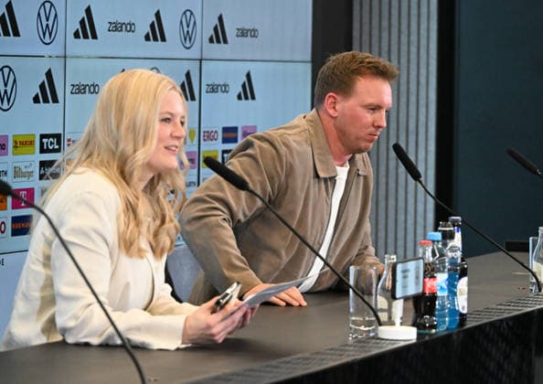 19.03.2026, xsltx, Fussball DFB-Medientermine, DFB Pressekonferenz - Kaderbekanntgabe v.l. Franziska Wülle (Pressesprecherin DFB) und Julian Nagelsmann (Bundestrainer Deutsche Nationalmannschaft) bei der Bekanntgabe des Kaders für die Testspiele im März (DFL DFB REGULATIONS PROHIBIT ANY USE OF PHOTOGRAPHS as IMAGE SEQUENCES and or QUASI-VIDEO)