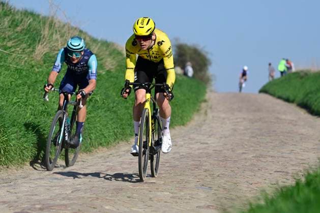 Grand Prix de Denain - Porte du Hainaut 2026 Cycling Race DENAIN, FRANCE - MARCH 19 : Hagenes Per Strand (NOR) of Team Visma I Lease a Bike and Segaert Alec (BEL) of Bahrain - Victorious during the 67th edition of Grand Prix de Denain - Porte du Hainaut an UCI ProSeries 1.Pro one day cycling road race for Men Elite of km with start in Denain and finish in Denain on March 19, 2026 in Denain, France, 19 03 2026 ( Motordriver Pieter Vanherzeele - Denain France  Copyright: xJanxDexMeuleneirx