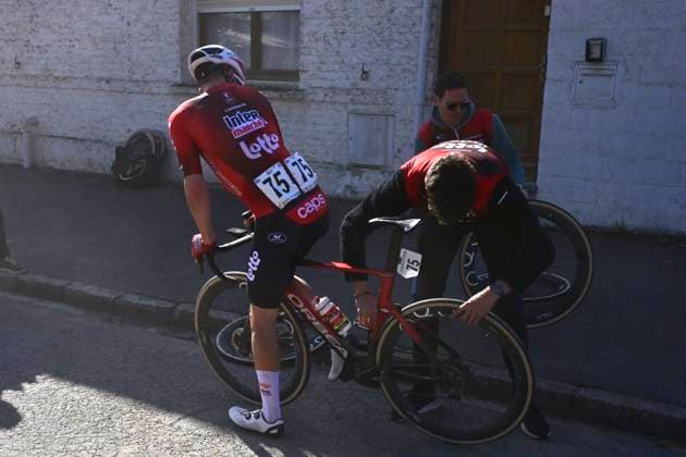 Grand Prix de Denain - Porte du Hainaut 2026 Cycling Race DENAIN, FRANCE - MARCH 19 : Orn-Kristoff Felix (NOR) of Lotto - Intermarche during the 67th edition of Grand Prix de Denain - Porte du Hainaut an UCI ProSeries 1.Pro one day cycling road race for Men Elite of km with start in Denain and finish in Denain on March 19, 2026 in Denain, France, 19 03 2026 ( Motordriver Pieter Vanherzeele - Denain France  Copyright: xJanxDexMeuleneirx